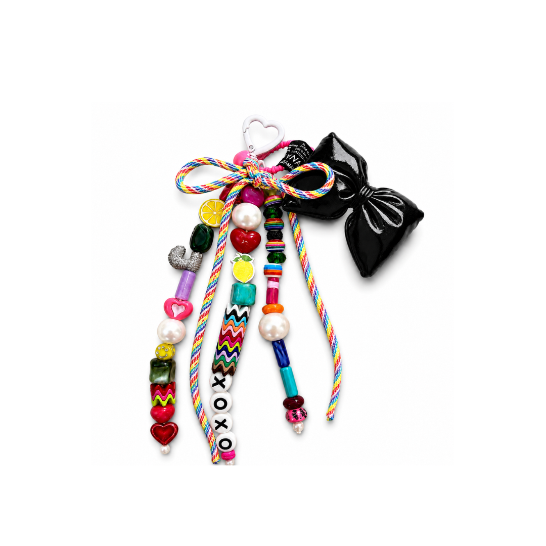 The bow bag charm